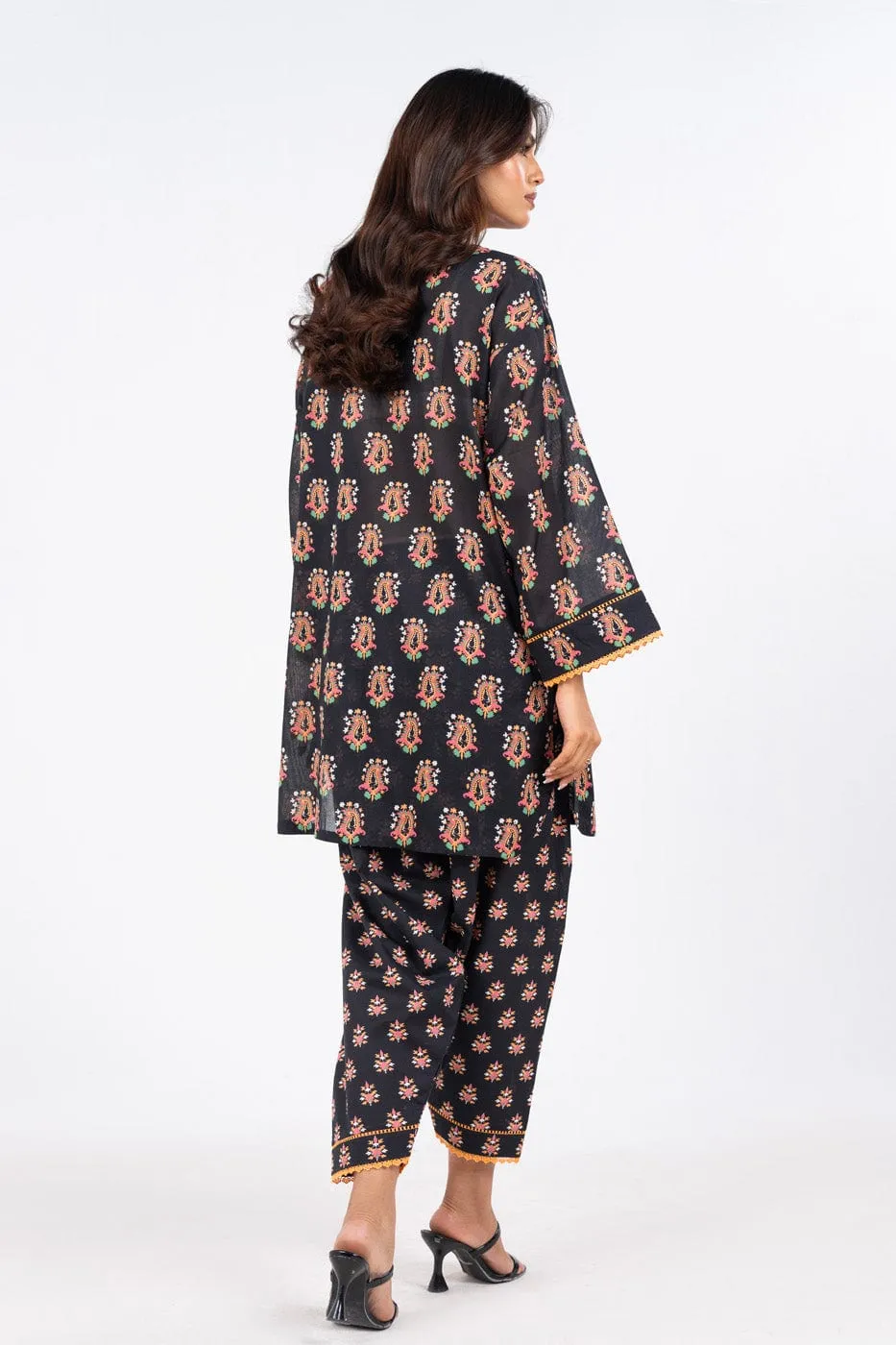 2 Pc Printed Lawn Suit With Cambric Trouser