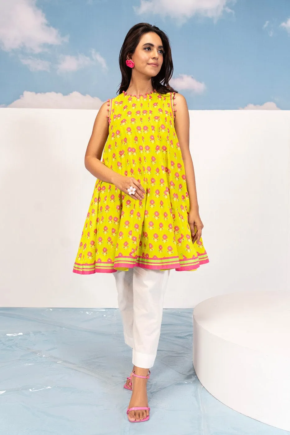 2 Pc Printed Silver Lawn Shirt With Cambric Trouser