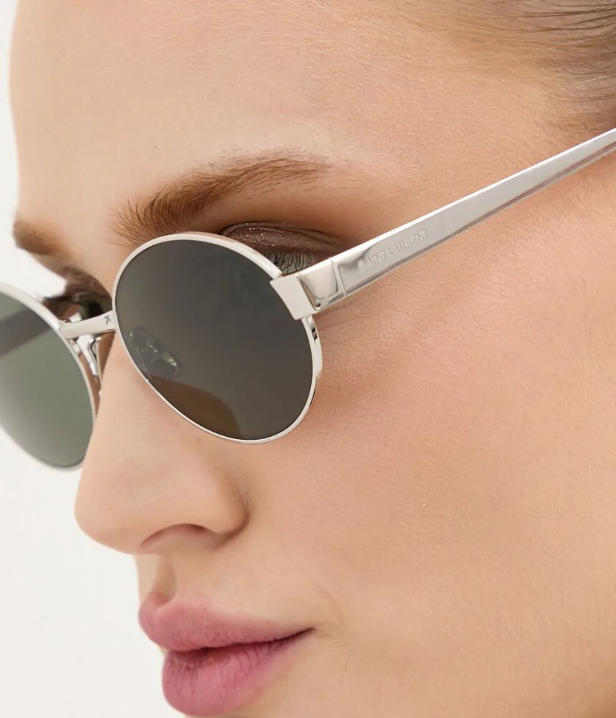 Round Metal Frame Sunglasses in Silver
