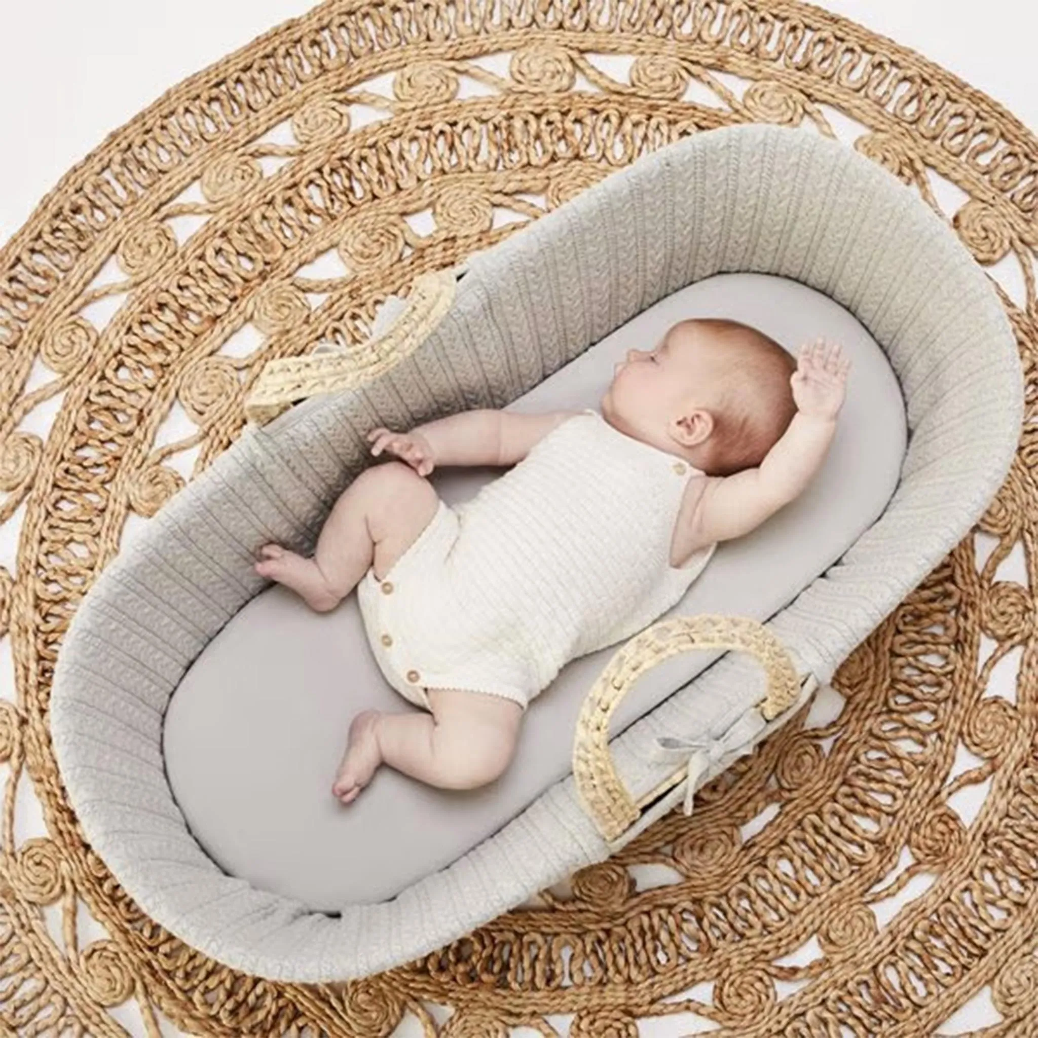 The Little Green Sheep Moses Basket, Mattress & Stand Bundle