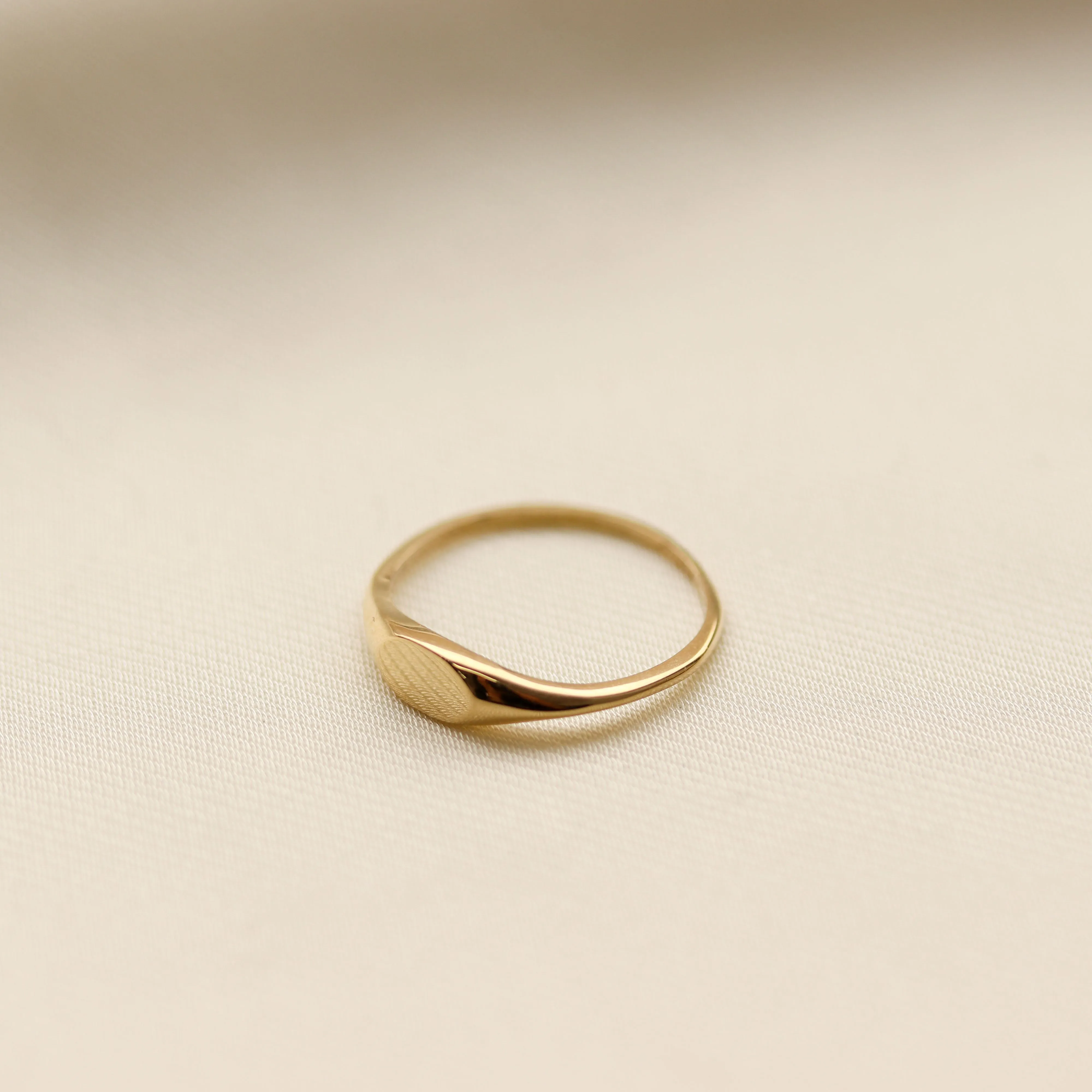Thin Signet Ring