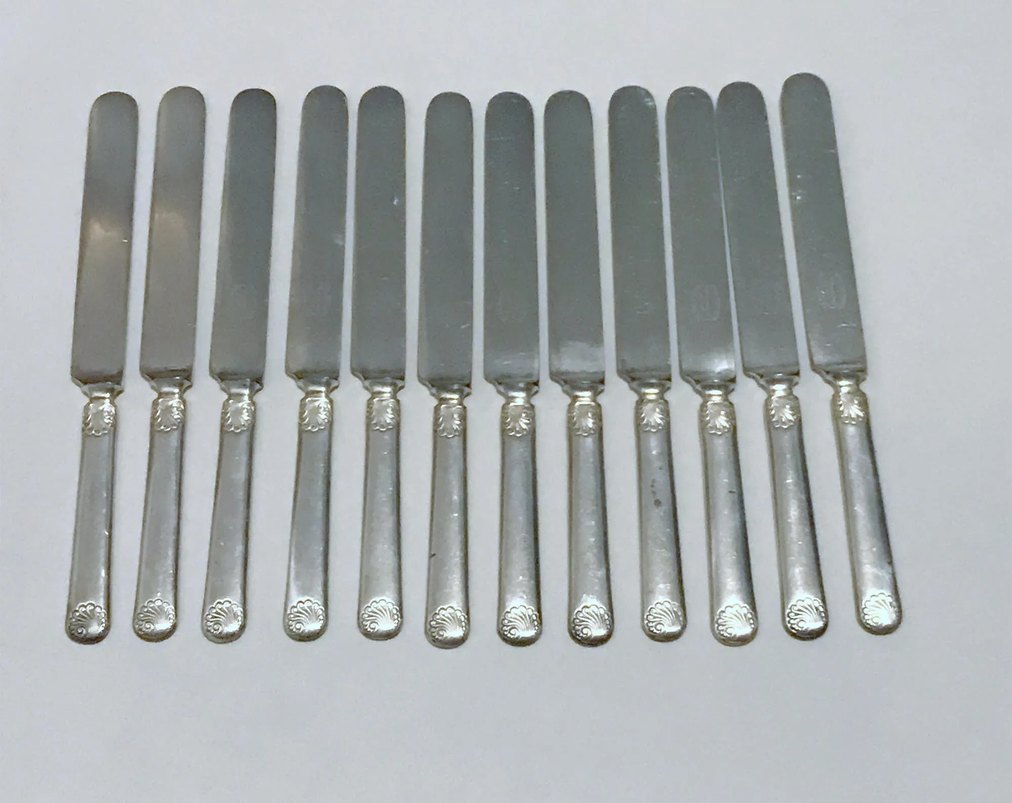 Wm Rogers Silver Plate Knives
